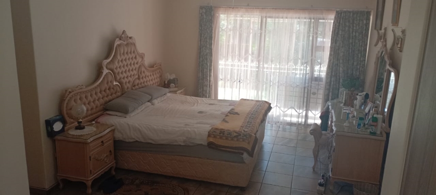 3 Bedroom Property for Sale in Safari Gardens North West